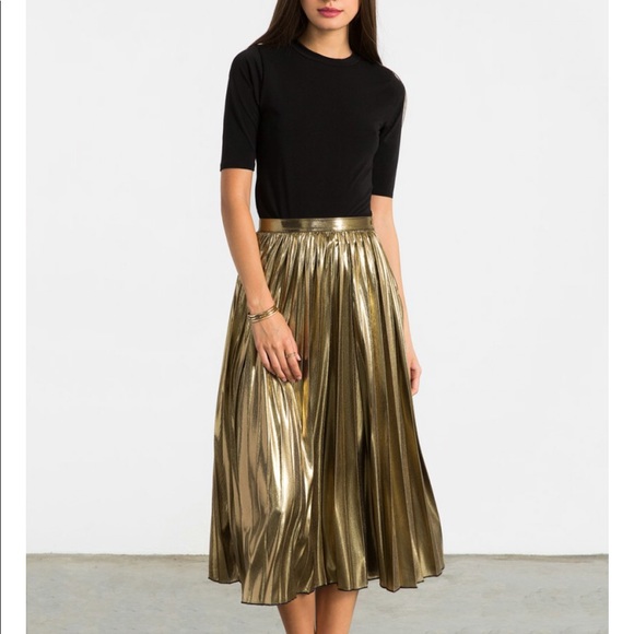 San Souci Dresses & Skirts - San Souci Gold Pleated Midi Skirt